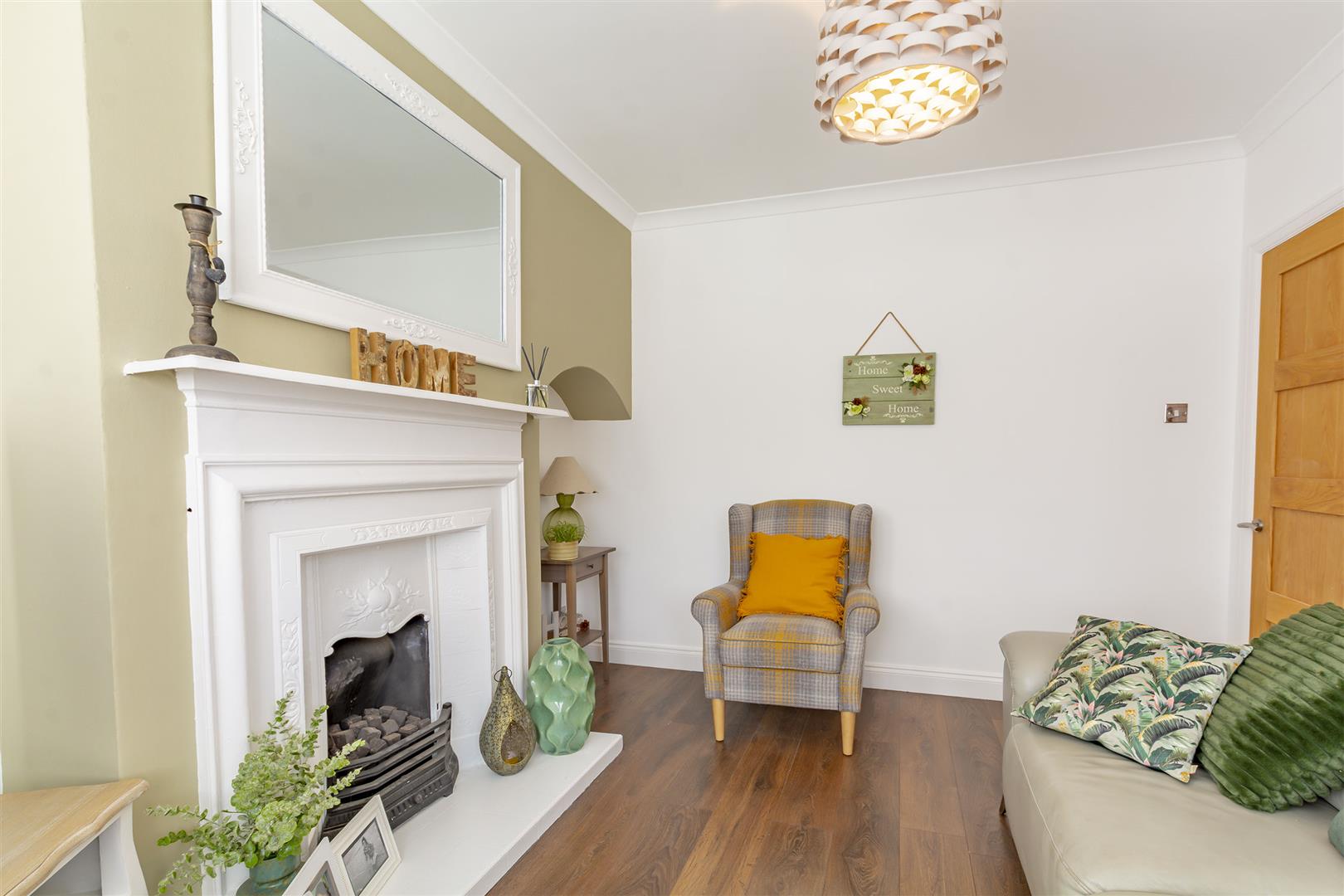 West Crescent, Beeston Rylands, Nottingham Robert Ellis Estate Agents